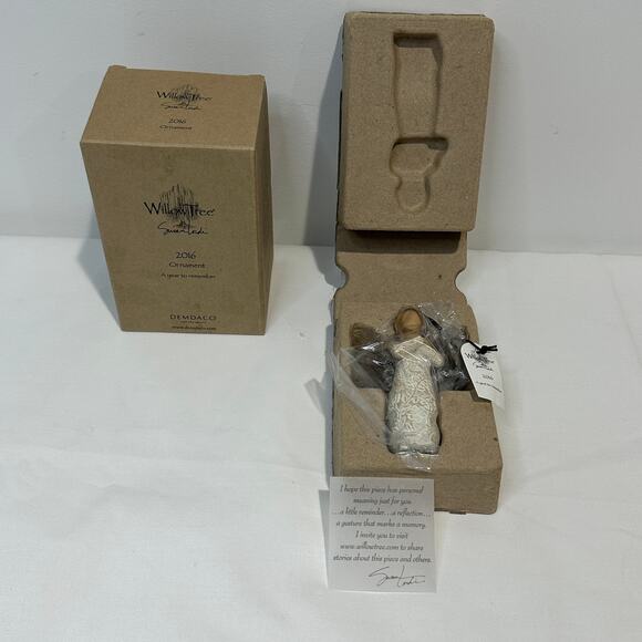 NEW Willow Tree Ornament 2016 "Happy Day Happy Year" + Tag & Original Box #27561 - Picture 1 of 5